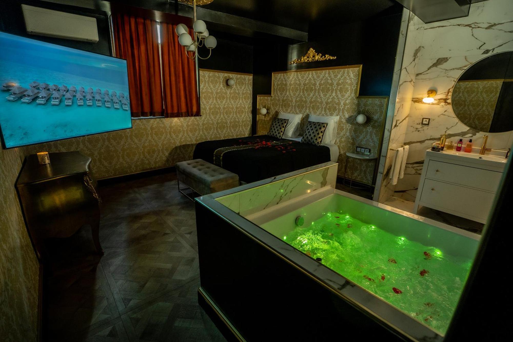 Appartement D'Exception Avec Jacuzzi Villefranche-sur-Saone Bagian luar foto